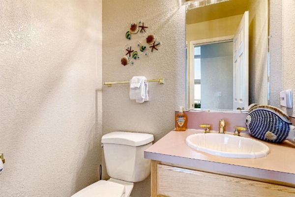 Pacific View Paradise image 16