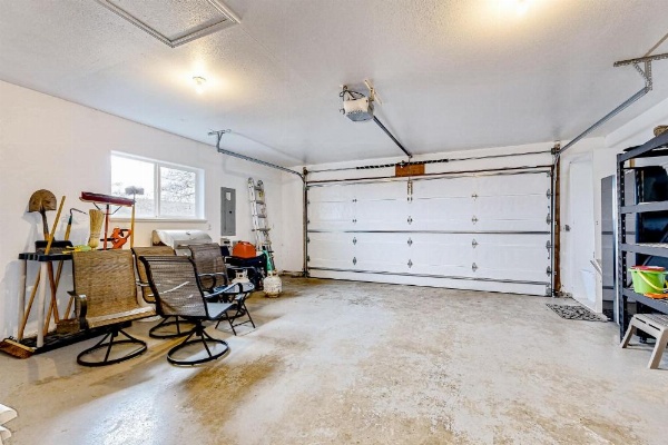 Pacific View Paradise image 18